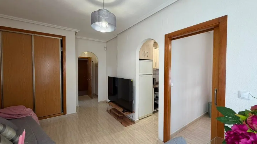 40m² apartment for sale, Torrevieja, Spain No. 2614 № 11