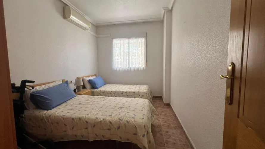 2 bedrooms apartment for sale, Torrevieja, Spain No. 2555 № 4
