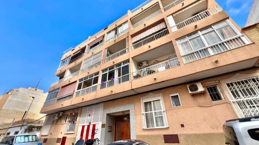 1 bedroom apartment for sale, Torrevieja, Spain No. 2632 № 23