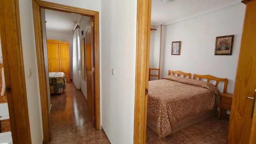 2 bedrooms apartment for sale, Torrevieja, Spain No. 2695 № 11