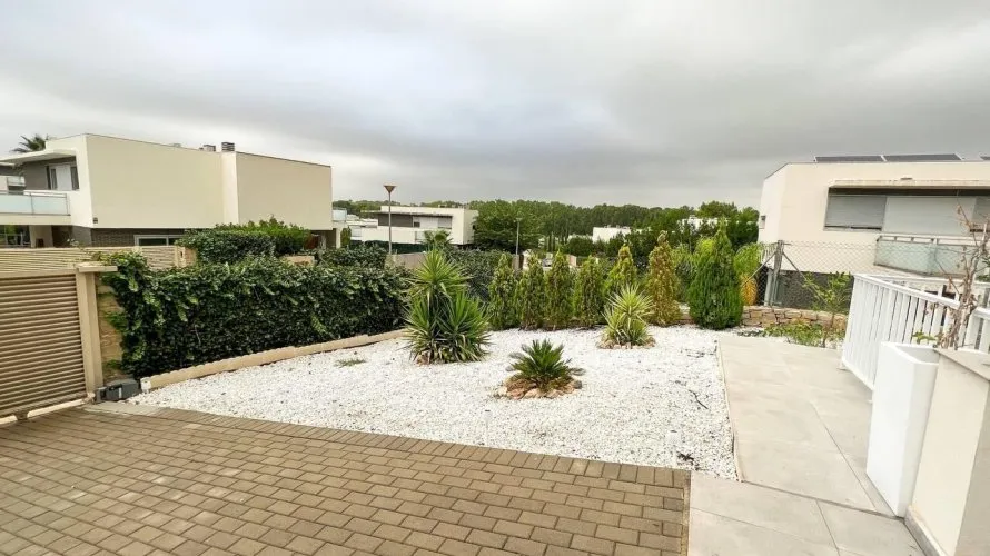 4 bedrooms apartment for sale, Chiva, Spain No. 2585 № 6
