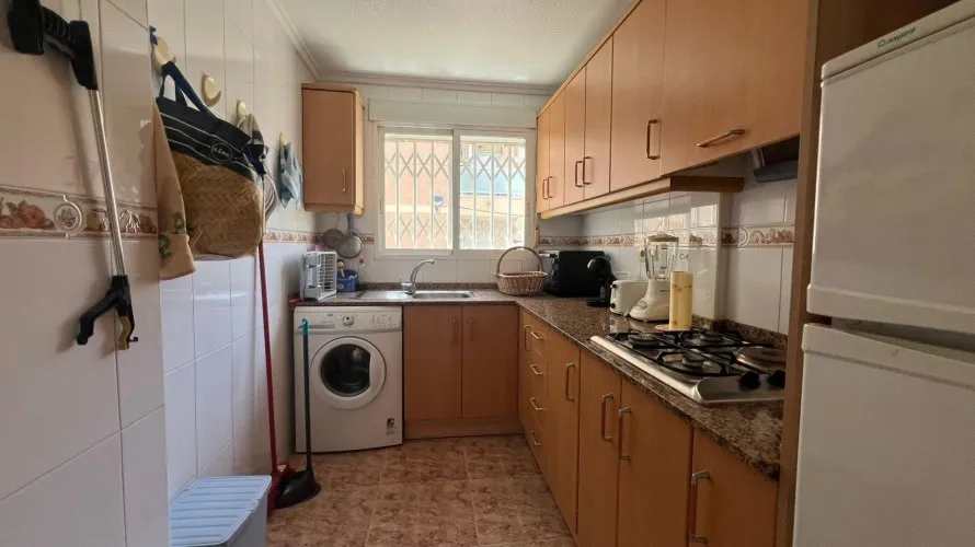 2 bedrooms apartment for sale, Torrevieja, Spain No. 2555 № 10