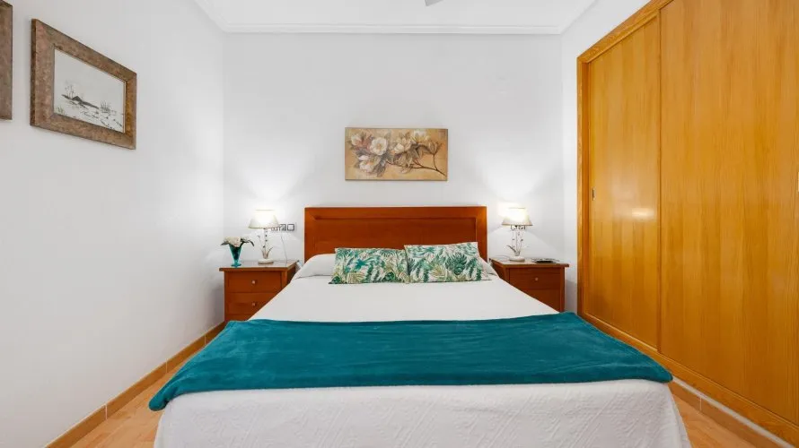 80m² apartment for sale, Torrevieja, Spain No. 2563 № 8