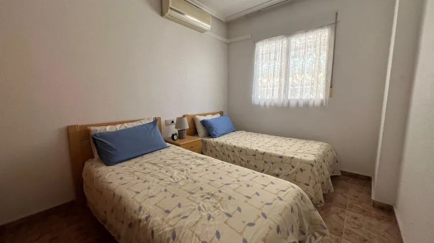 2 bedrooms apartment for sale, Torrevieja, Spain No. 2555 № 2