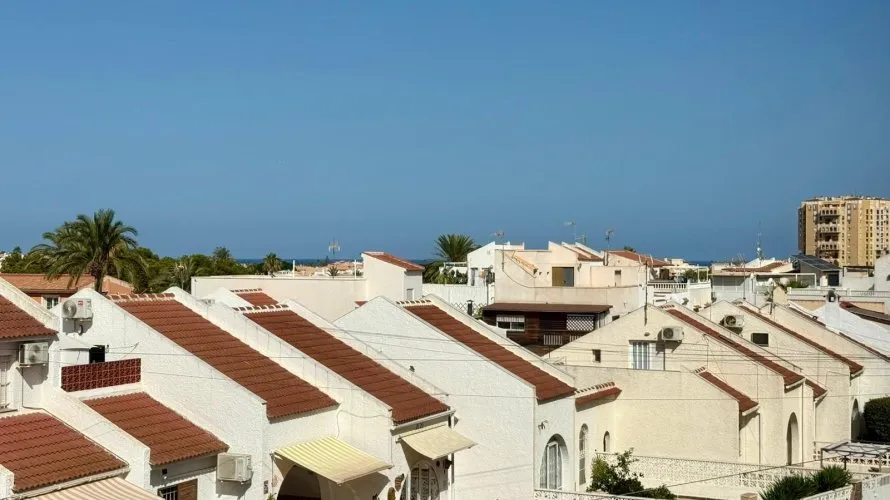1 bedroom penthouse for sale, Torrevieja, Spain No. 2574 № 17