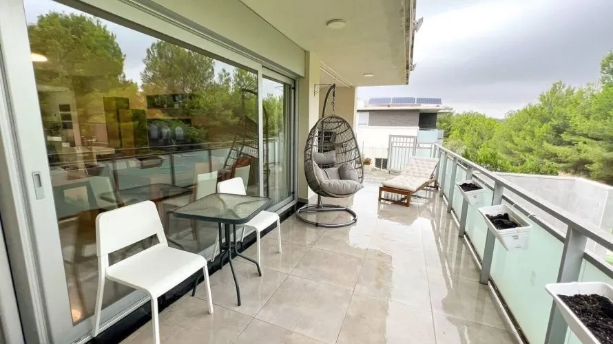 4 bedrooms apartment for sale, Chiva, Spain No. 2585 № 10