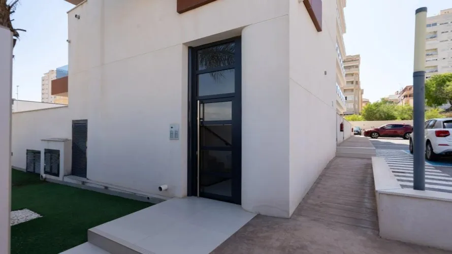 2 bedrooms apartment for sale, Guardamar del Segura, Spain No. 2629 № 10