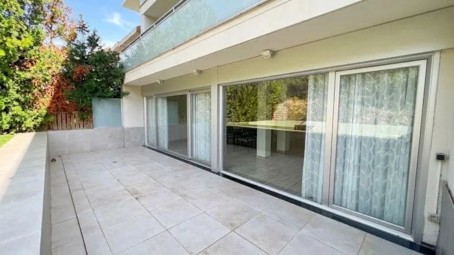 4 bedrooms apartment for sale, Chiva, Spain No. 2585 № 1