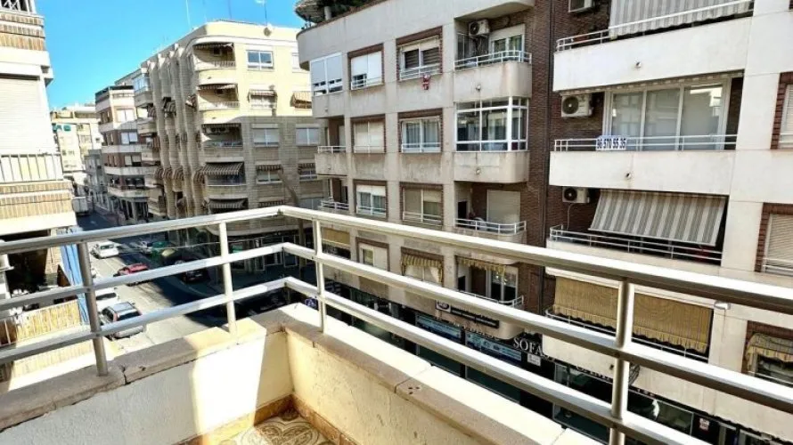 3 bedrooms apartment for sale, Torrevieja, Spain No. 2826