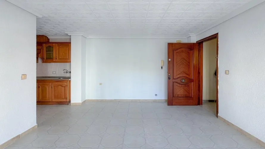 1 bedroom apartment for sale, Torrevieja, Spain No. 2830 № 11