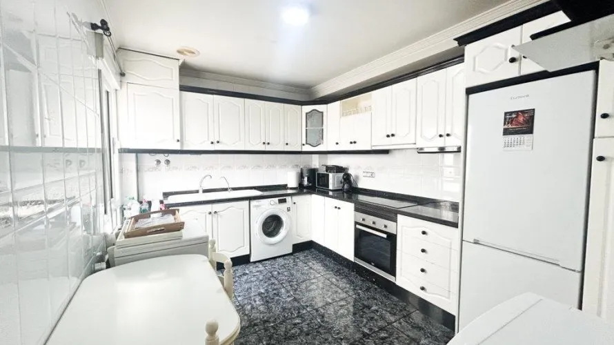1 bedroom penthouse for sale, Torrevieja, Spain No. 2749 № 11