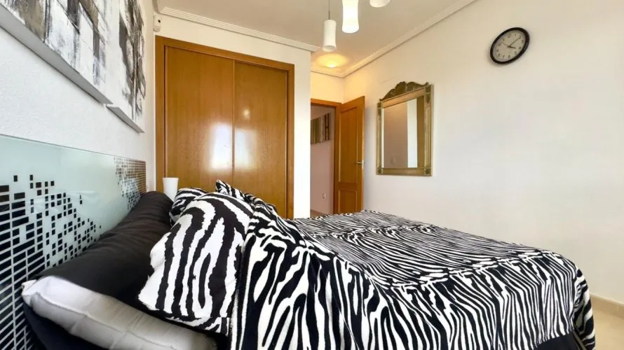 78m² penthouse for sale, Torrevieja, Spain No. 2798 № 7