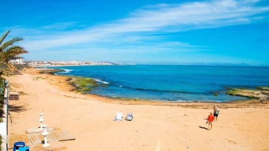 48m² apartment for sale, Torrevieja, Spain No. 2747 № 1