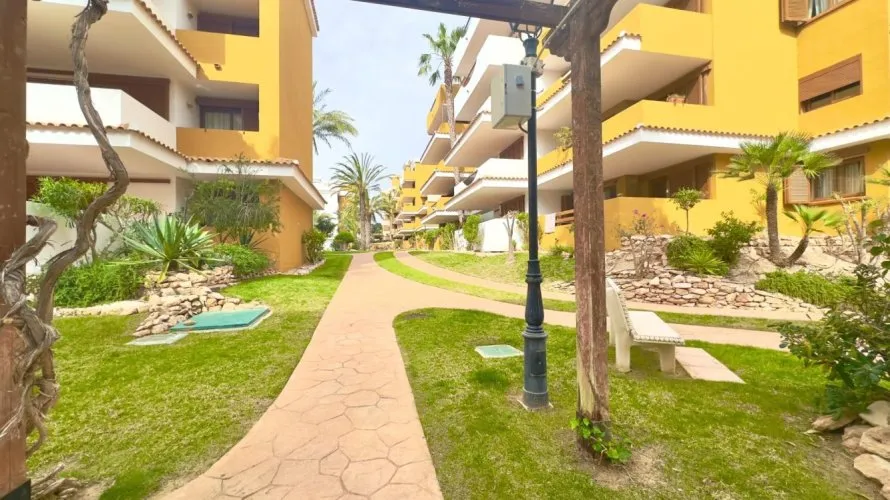 84m² apartment for sale, Torrevieja, Spain No. 2803 № 2