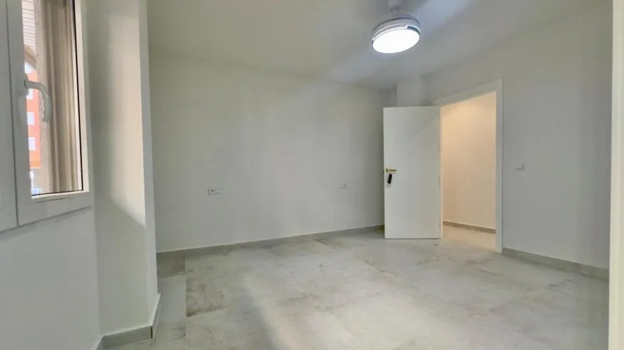 150m² apartment for sale, Torrevieja, Spain No. 2805 № 9