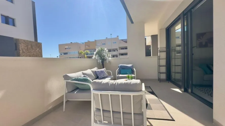 111m² apartment for sale, Torrevieja, Spain No. 2800 № 6