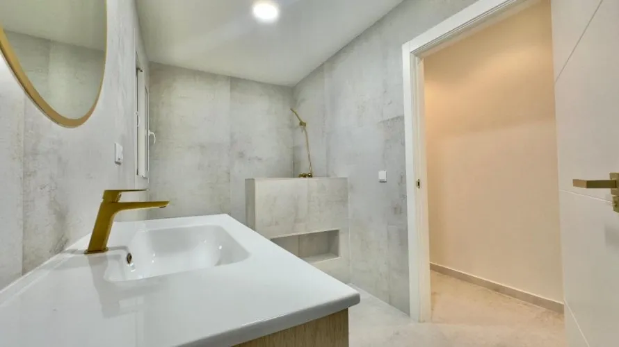 150m² apartment for sale, Torrevieja, Spain No. 2805 № 10