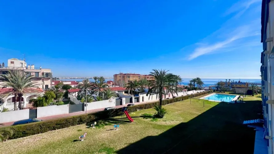75m² apartment for sale, Torrevieja, Spain No. 2719 № 12