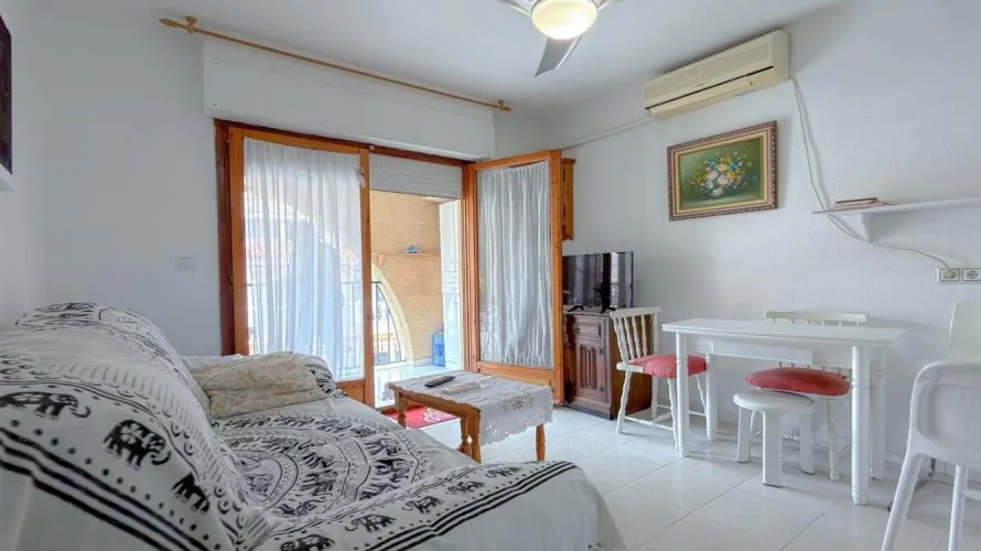 1 bedroom apartment for sale, Torrevieja, Spain No. 2824 № 15