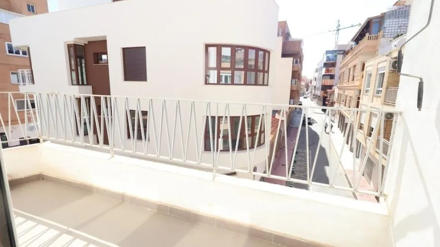 3 bedrooms apartment for sale, Torrevieja, Spain No. 2700 № 7