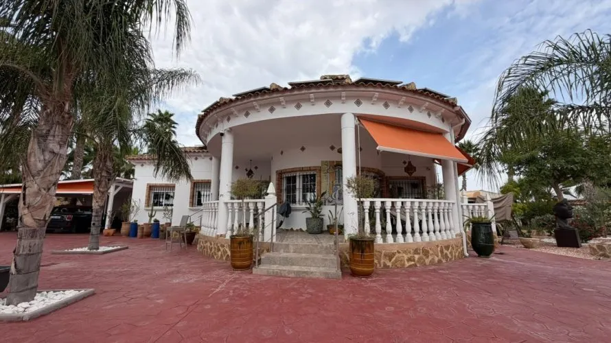 4 bedrooms apartment for sale, Catral, Spain No. 2774 № 27